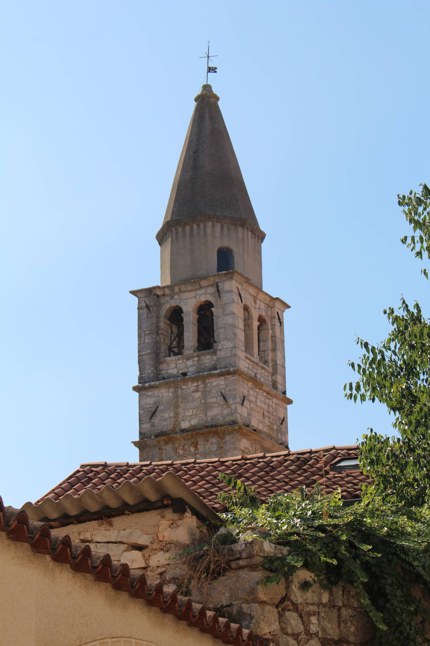 Svetvincenat, église de l'Annonciation, clocher