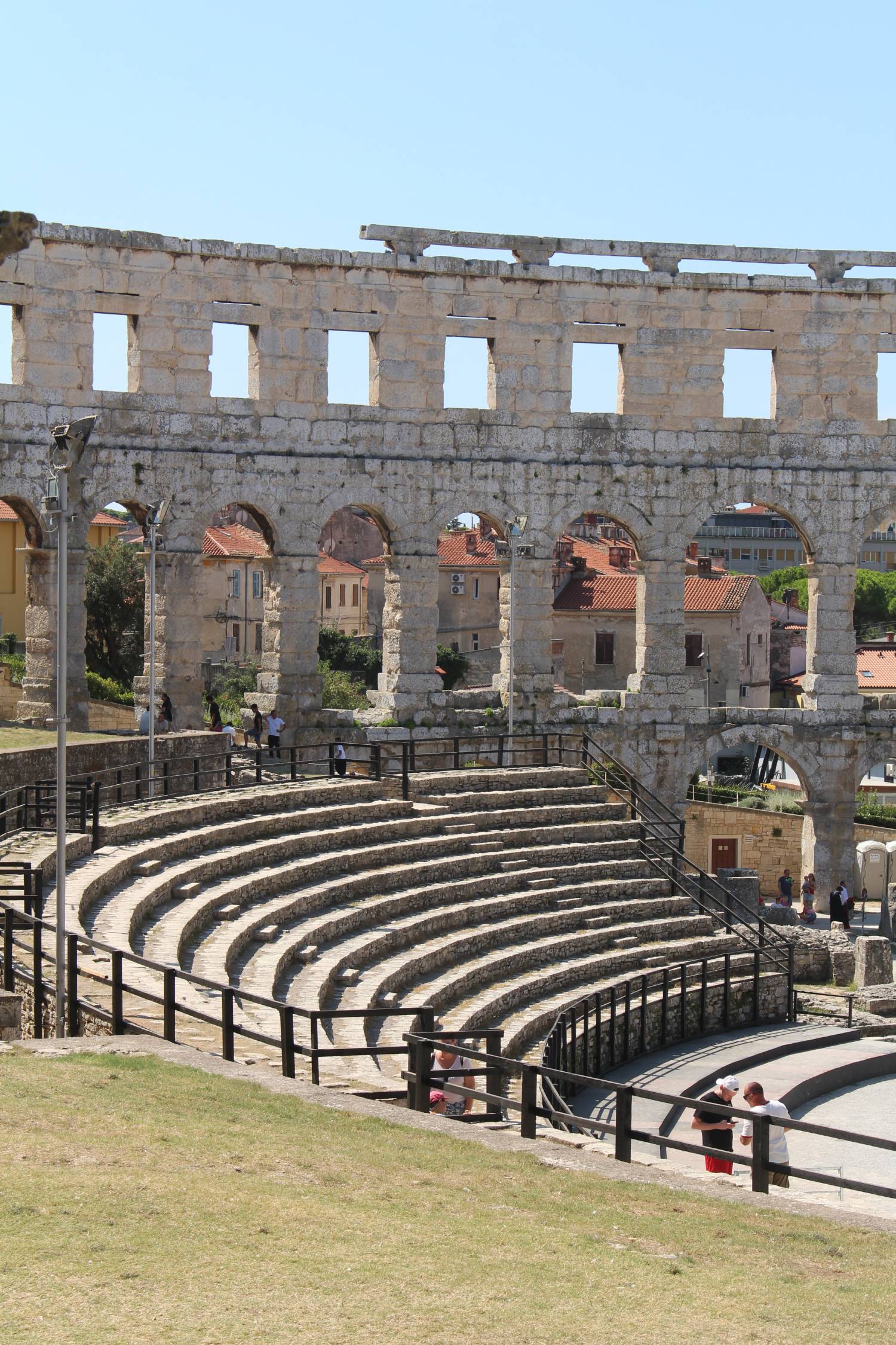 Pula, amphithéâtre, gradins