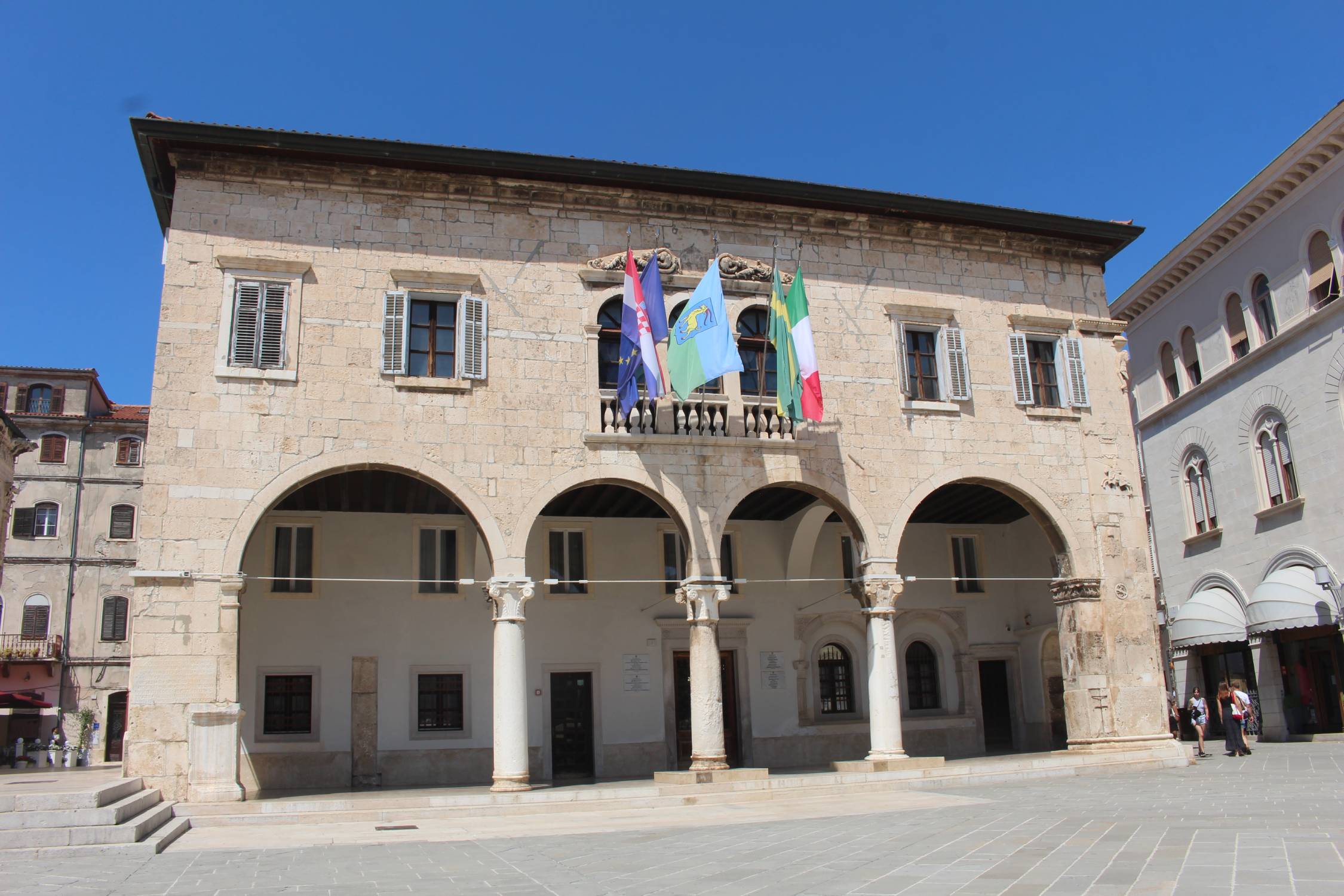 Pula, hôtel de ville