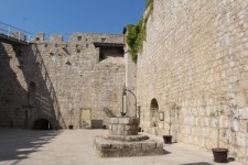 Ch&acirc;teau Frankopan