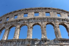 Les ar&egrave;nes romaines de Pula