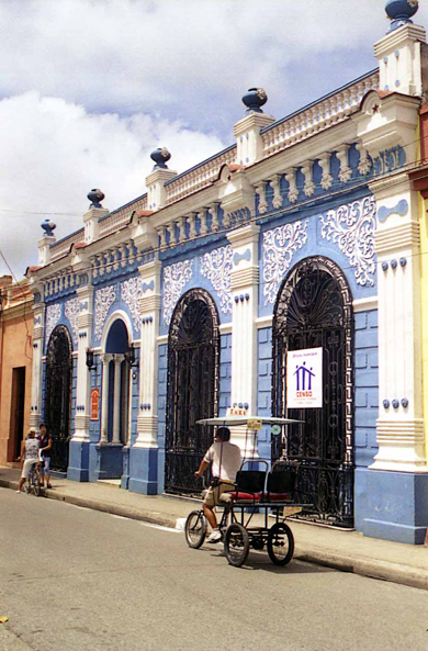 Camaguey, calle Cisneros, maisons