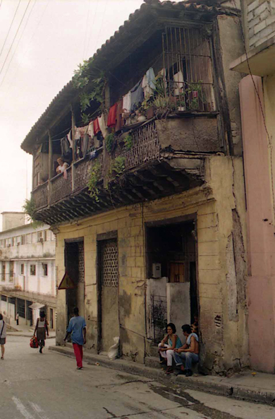 Santiago de Cuba, rue Martinez Felix Pena
