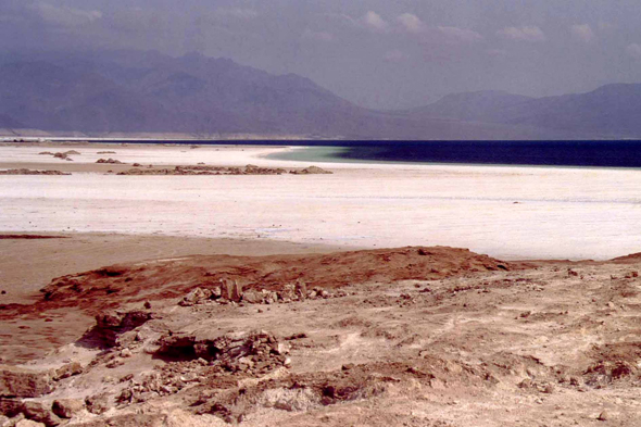 Lac Assal, cratère