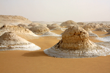 Un magnifique paysage du D&eacute;sert Blanc en Egypte