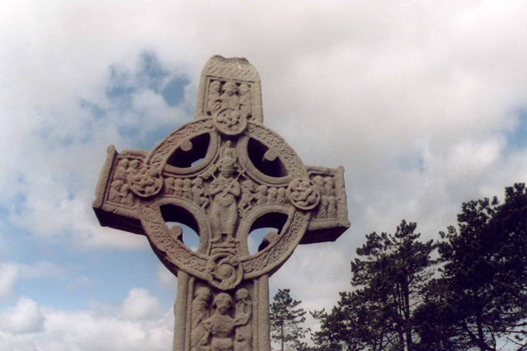 Clonmacnoise, croix celtique