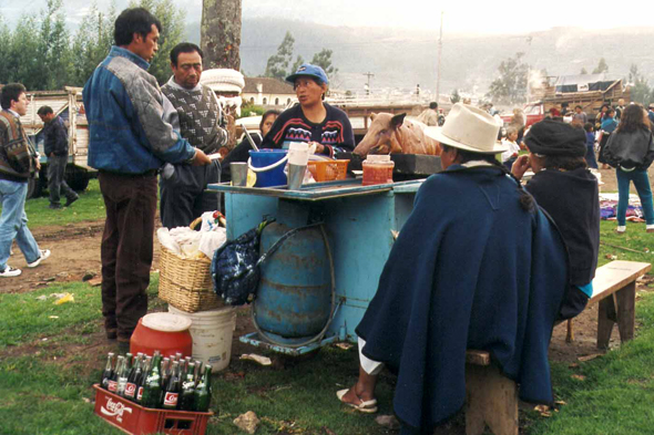Otavalo, marché aux bestiaux, repas