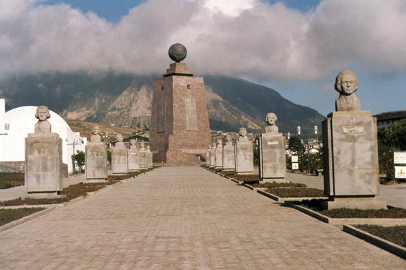 Quito, ligne de l'Equateur