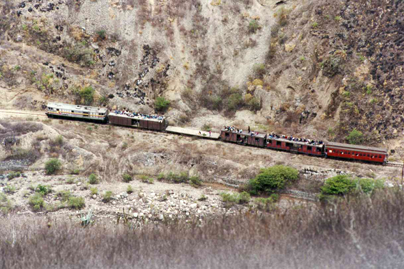 Alausí, train