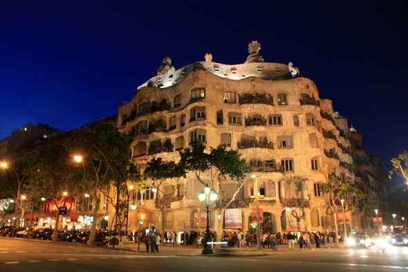 Barcelone, Casa Milà, nuit