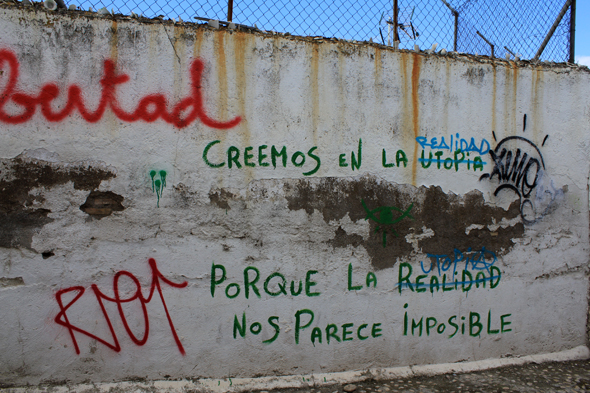 Grenade, graffiti, mur