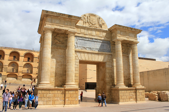 Cordoue, Porte du Pont