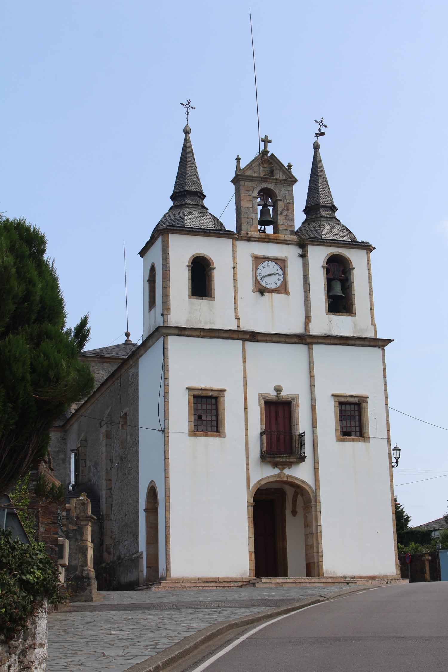Puerto de Vega, église Santa Marina