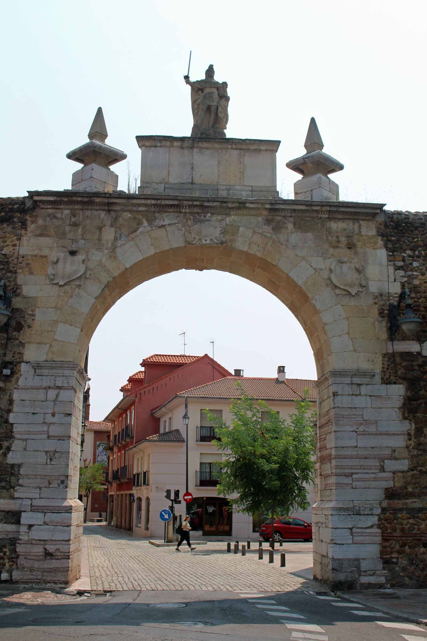 Léon, porte Arc de la Carcel
