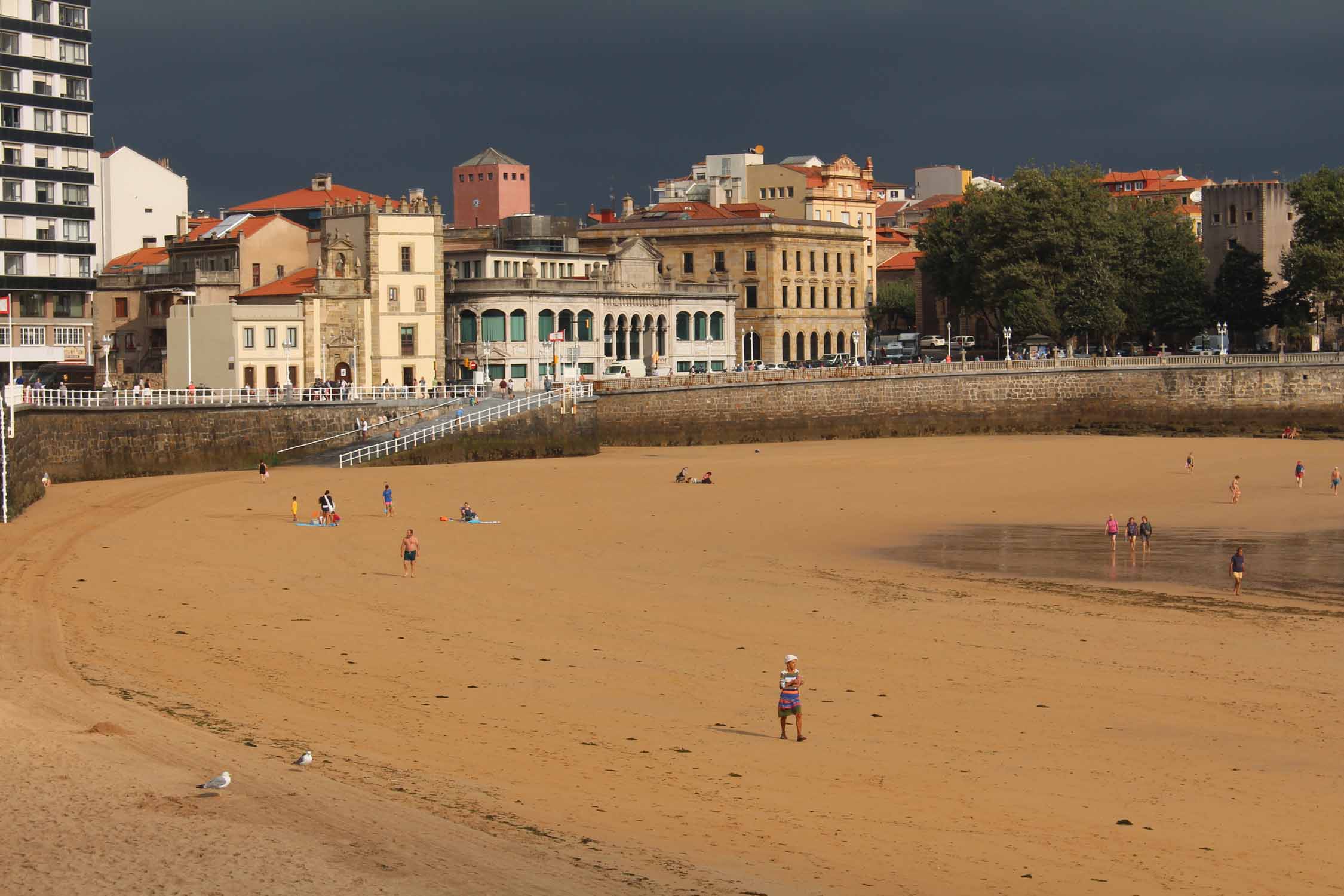 Gijòn, plage de San Lorenzo