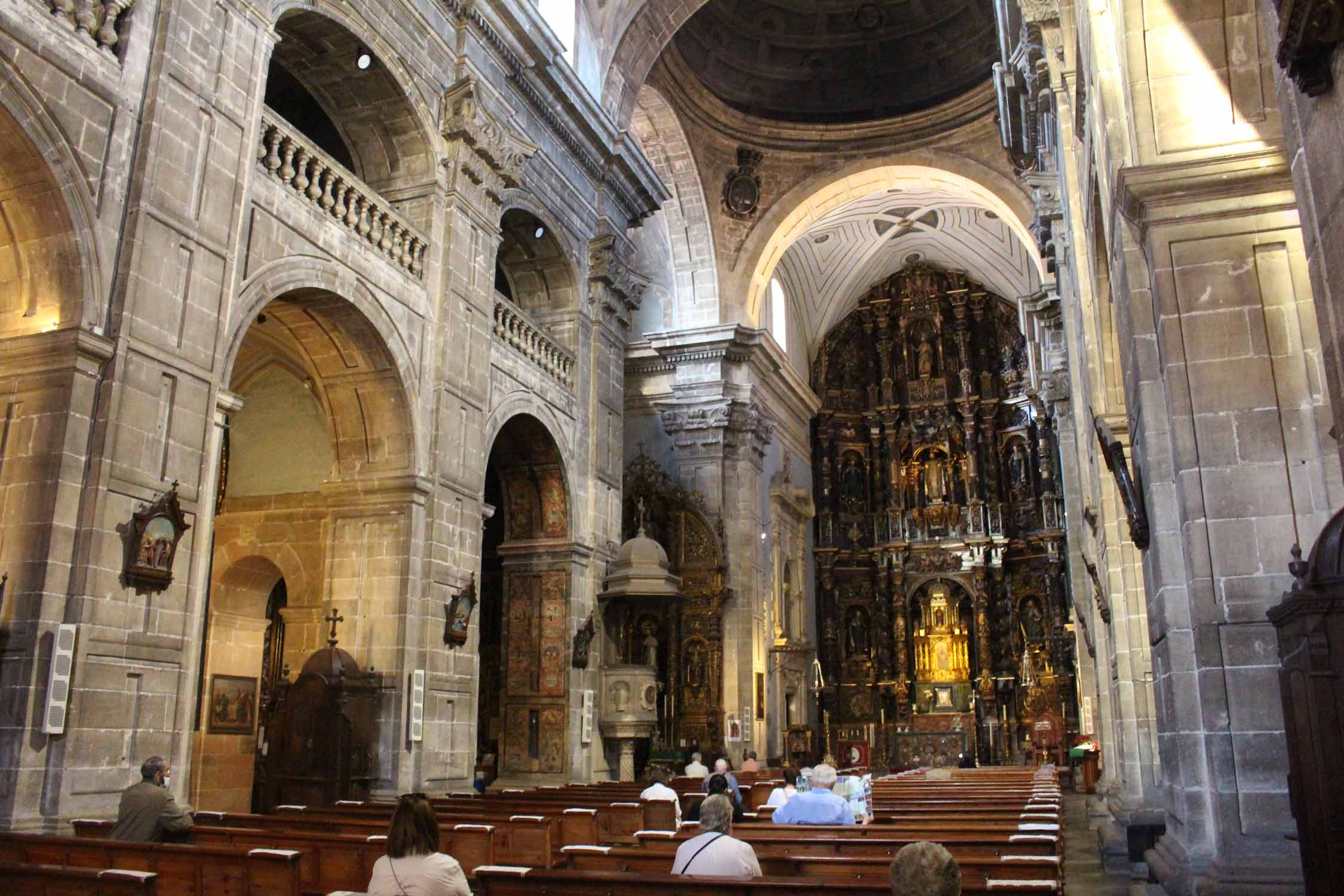 Oviedo, église San Isidoro el Real, intérieur