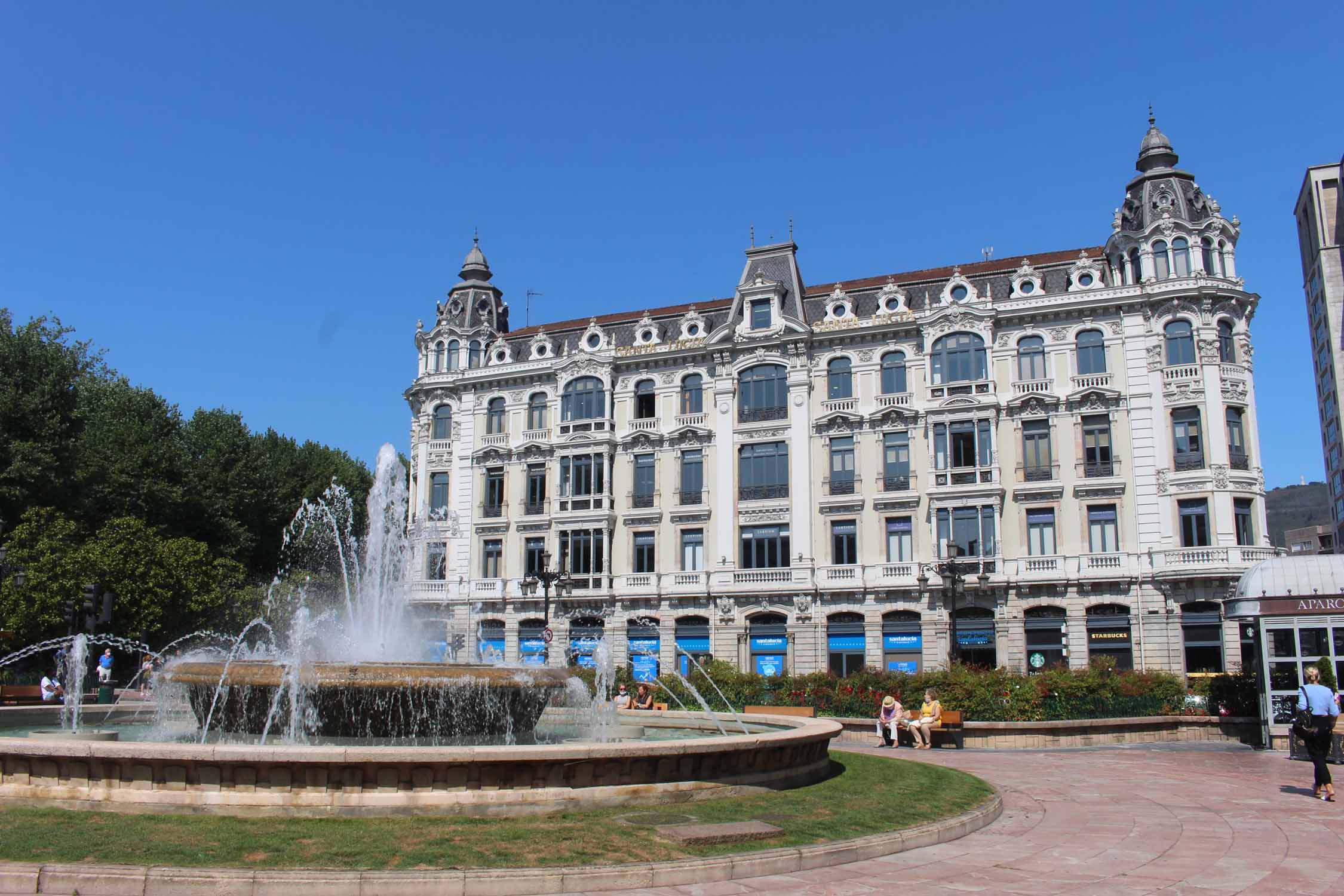 Oviedo, plaza de la Escandelera