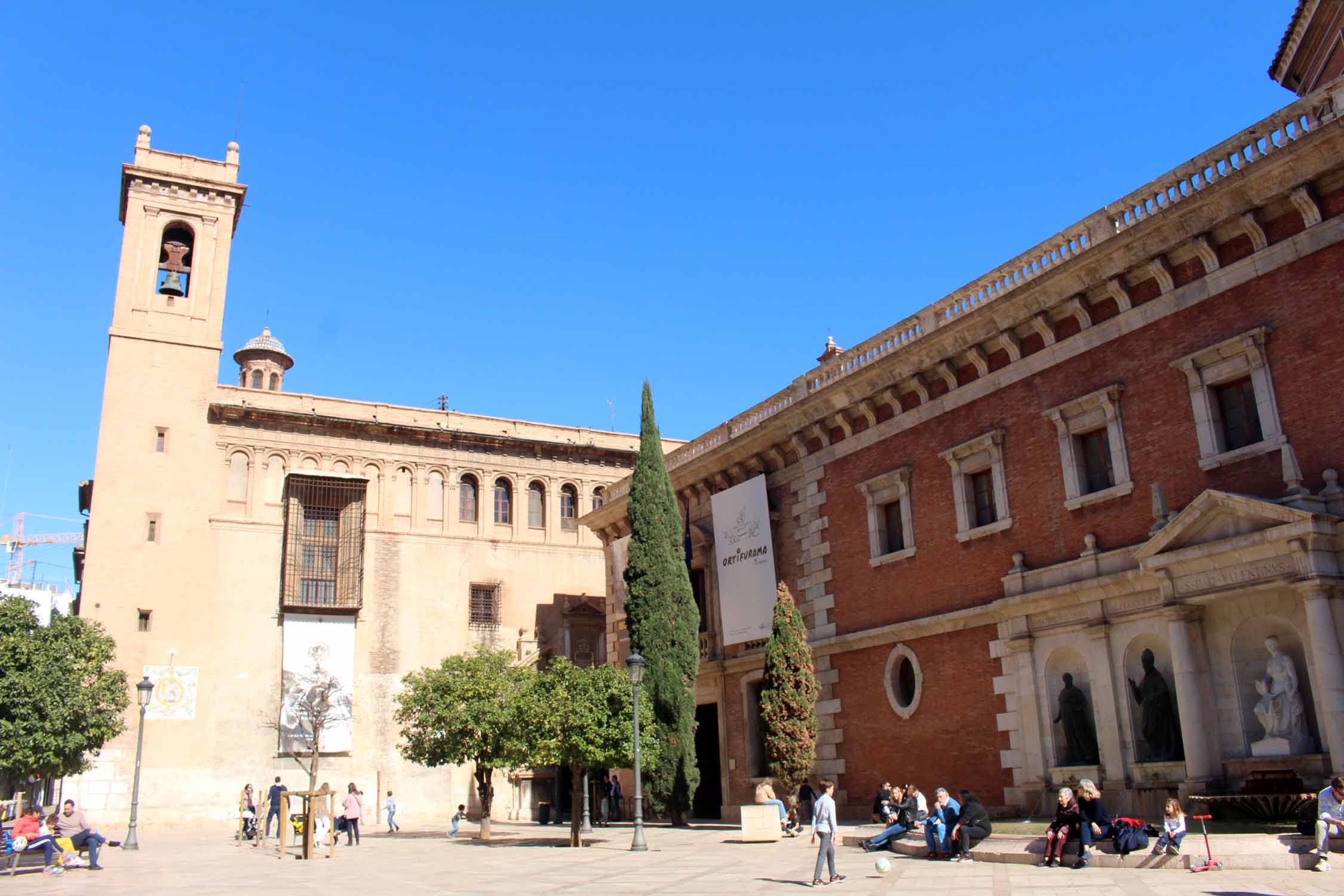 Valence, place de Col Legi del Patriarca