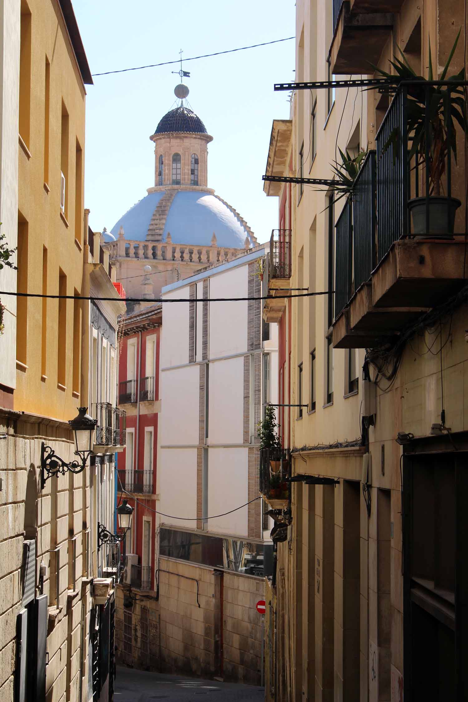 Alicante, cathédrale Saint-Nicolas, ruelle