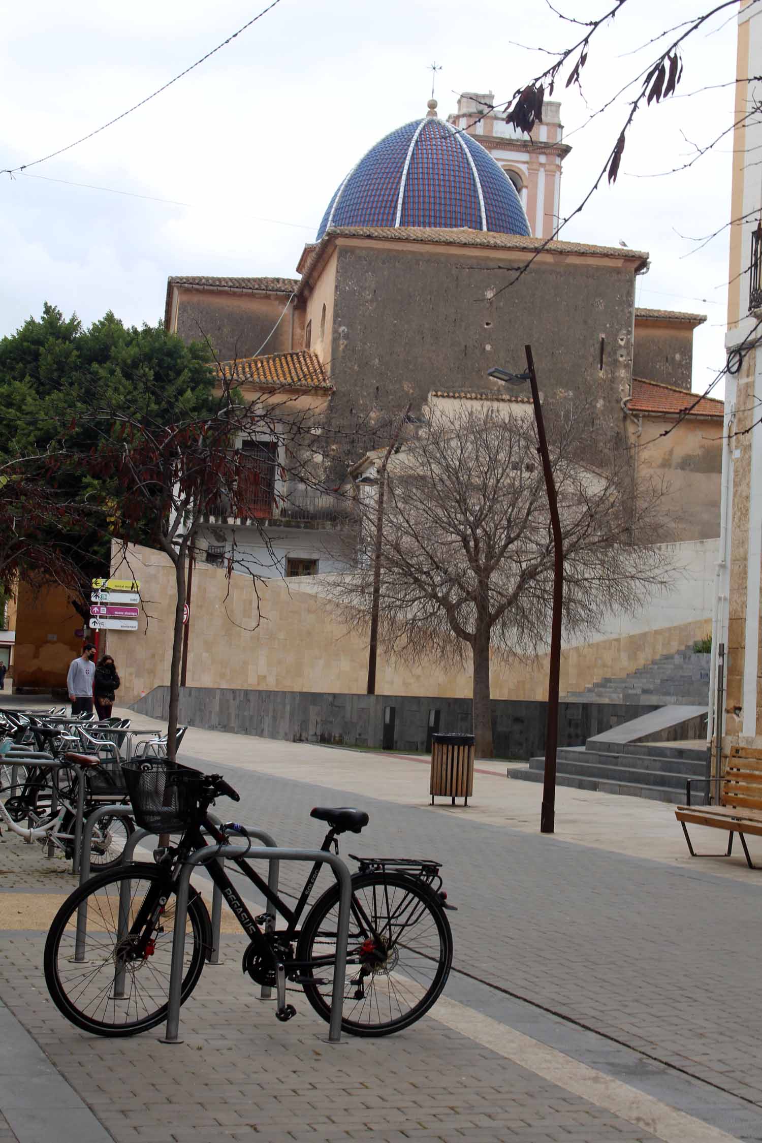 Denia, église de l'Assomption, vélo