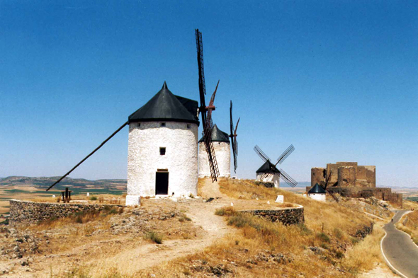 Consuegra, moulins