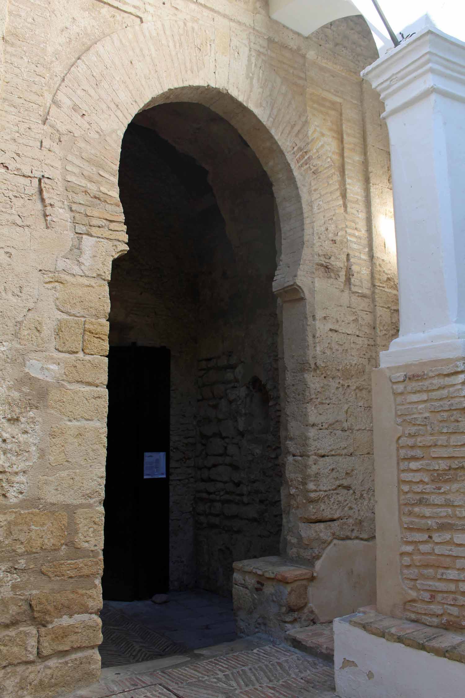 Vejer de la Frontera, château, porte mauresque