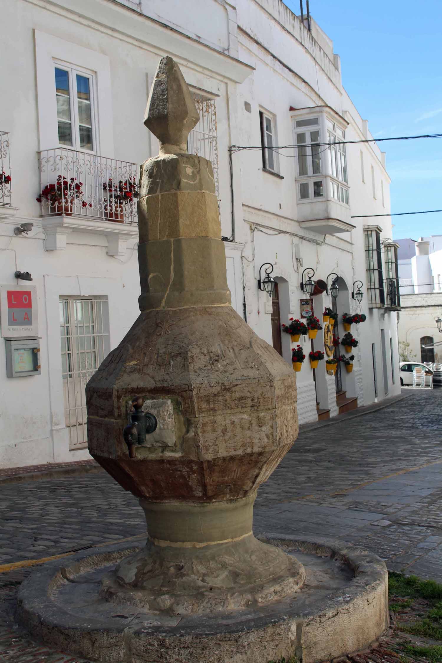 Tarifa, fontaine de la place de Meson