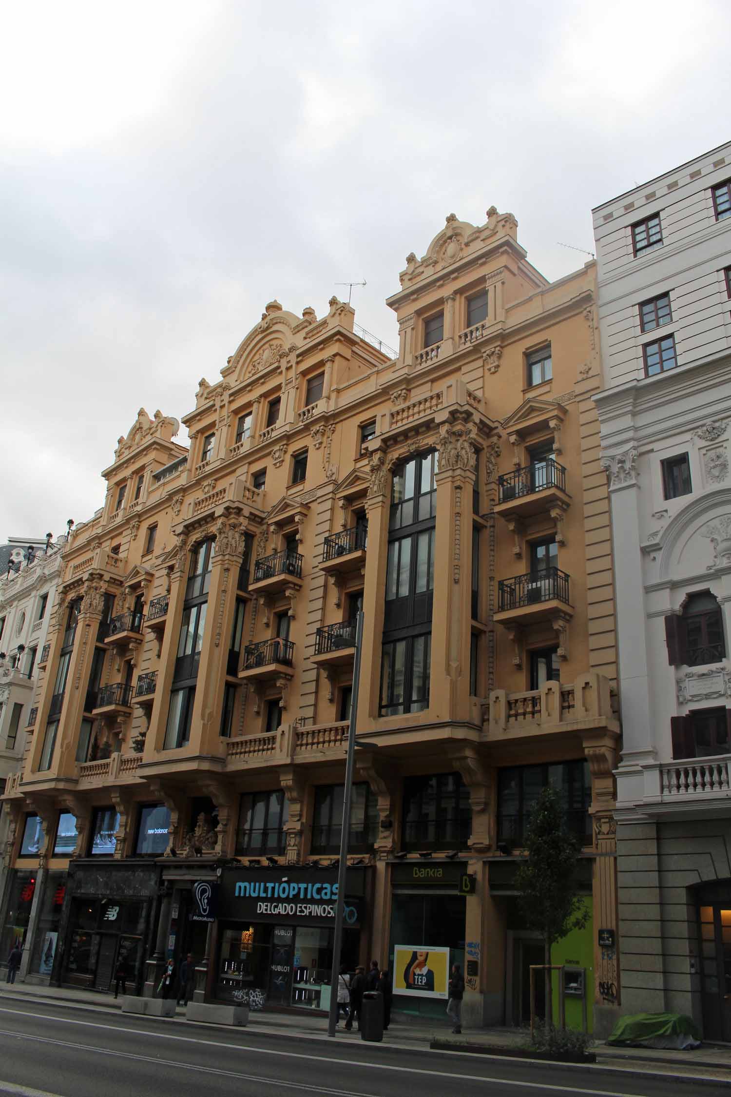 Madrid, Gran Via, immeuble typique