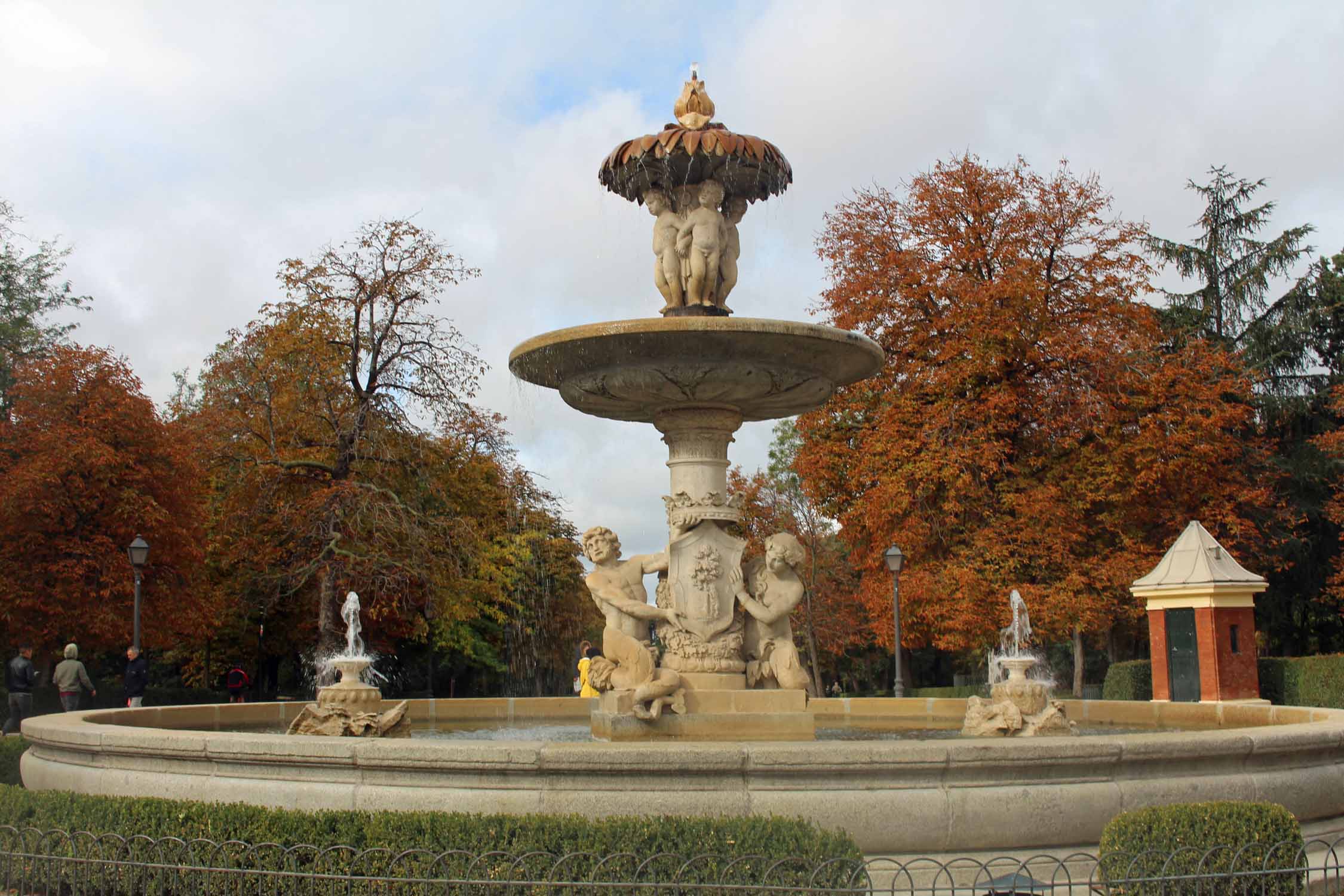 Madrid, parc de Retiro, fontaine de Alcachofa