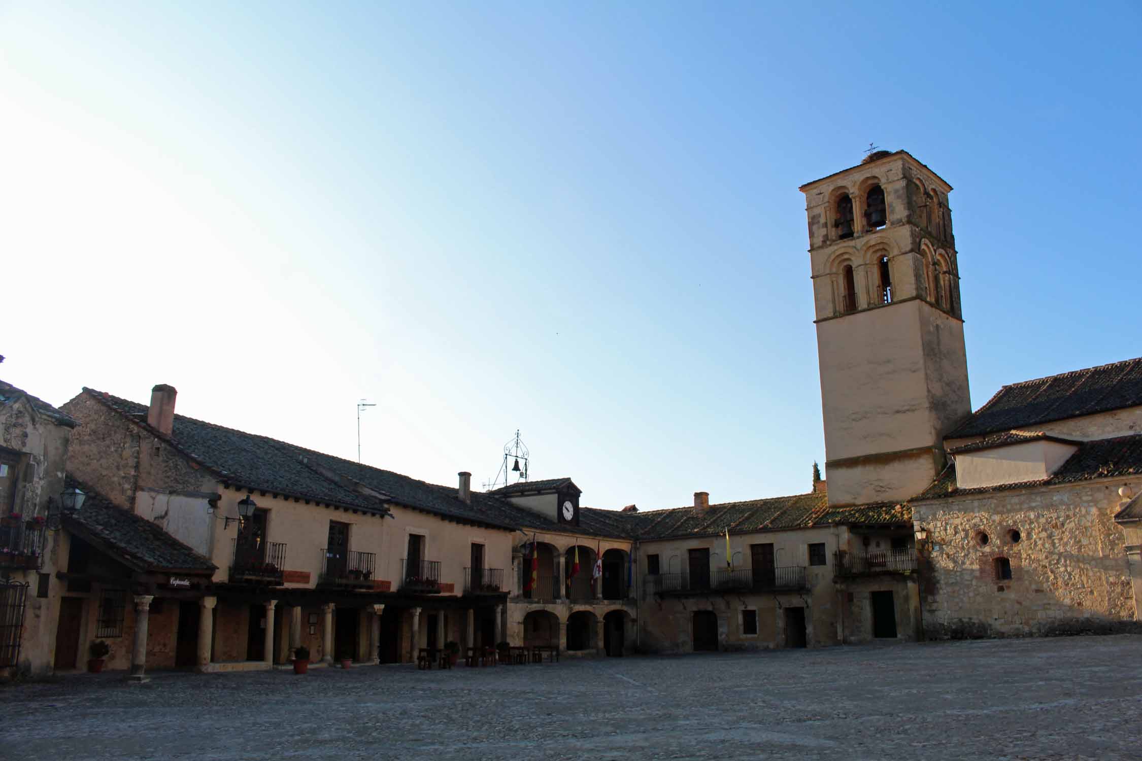 Pedraza, église Saint-Jean, place principale