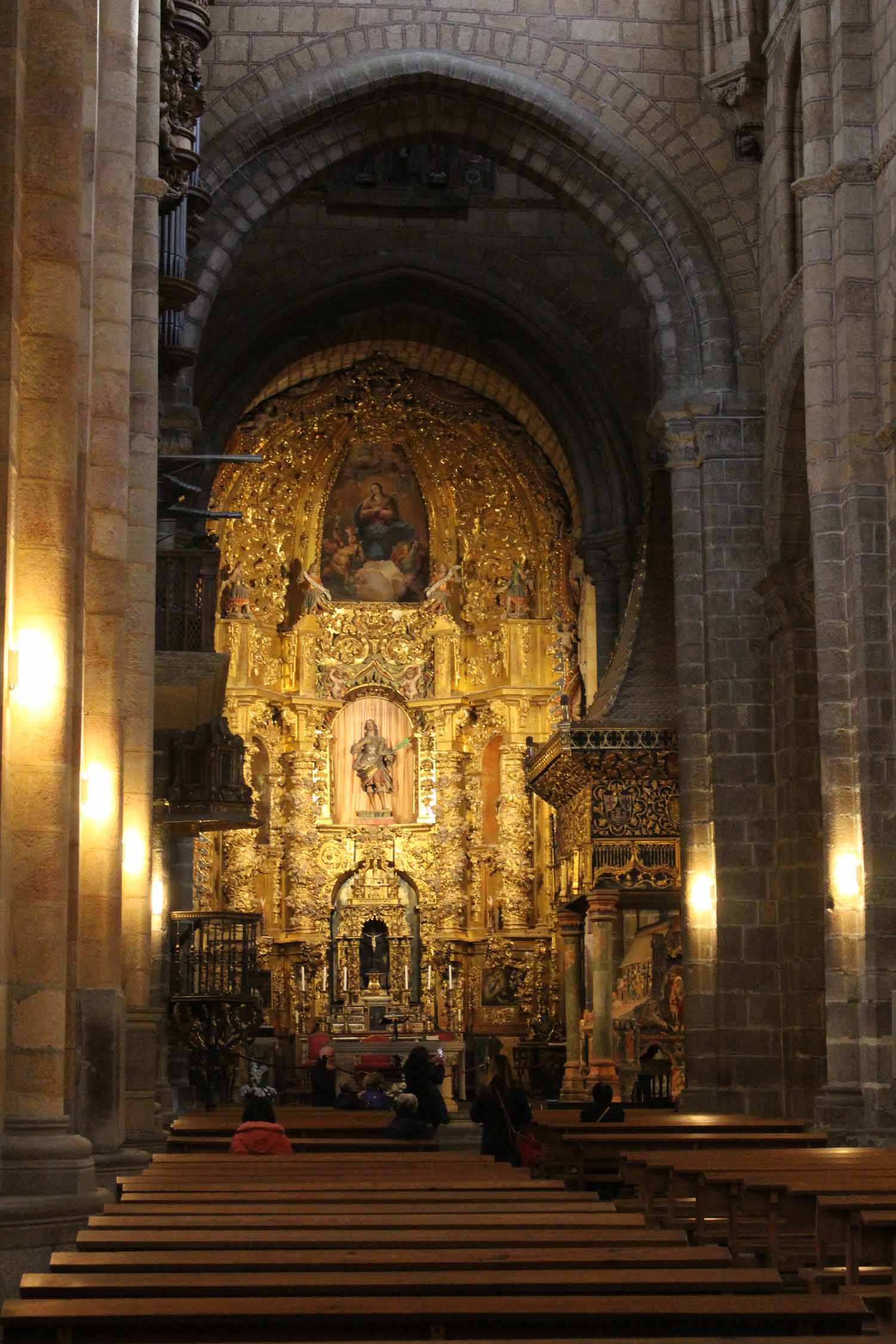 Avila, basilique San Vicente, autel