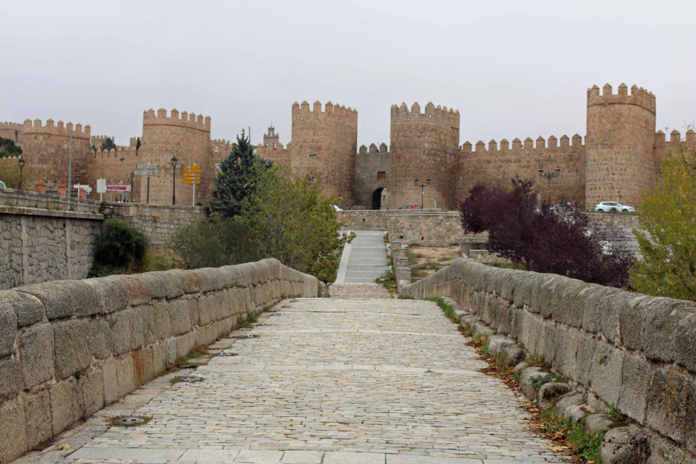 Avila, remparts, pont Adaja