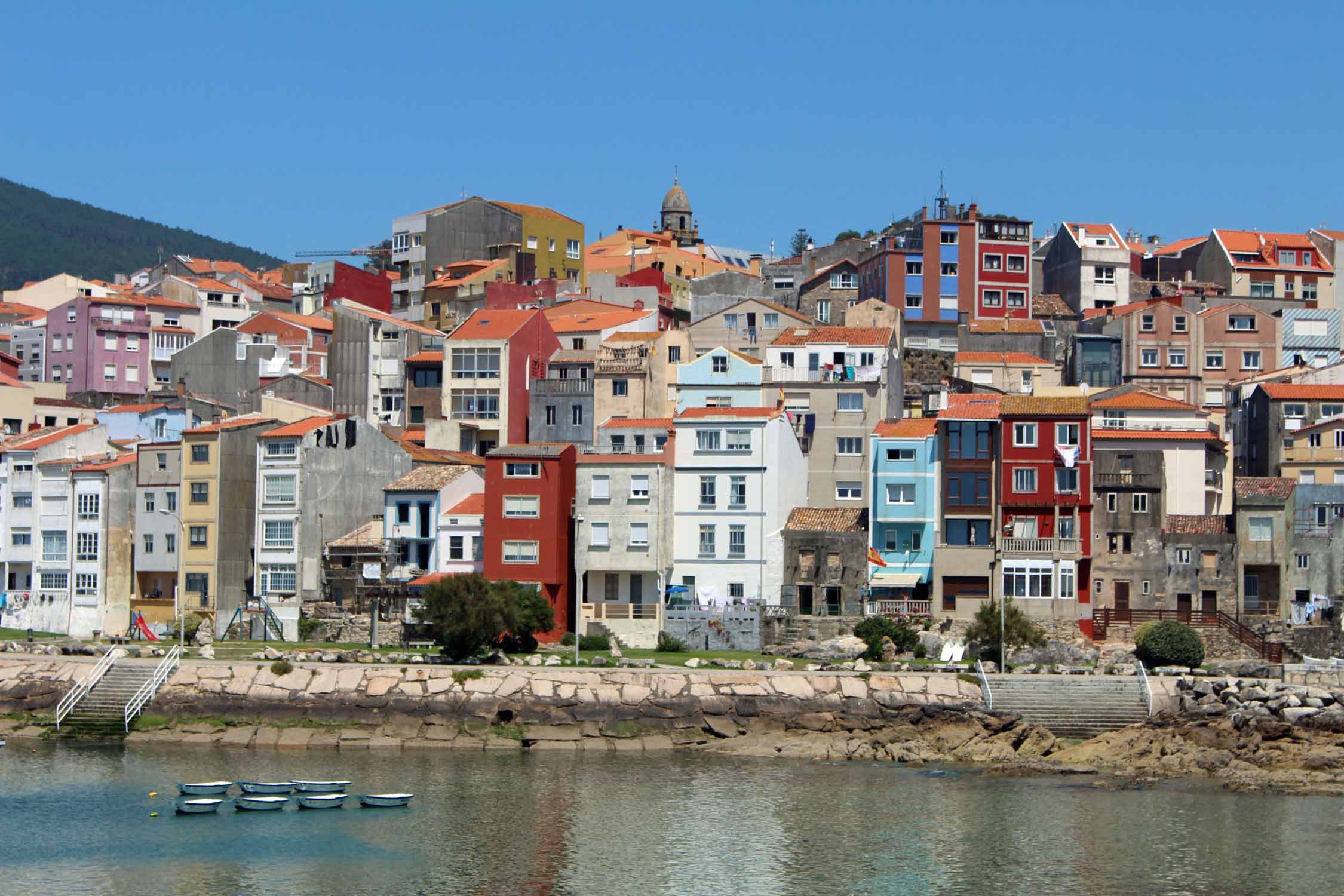A Guarda, Galice, maisons colorées