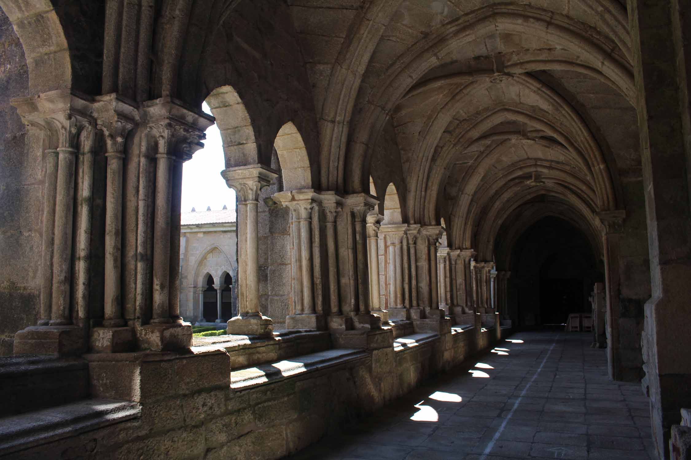 Tui, cathédrale Santa Maria, cloître