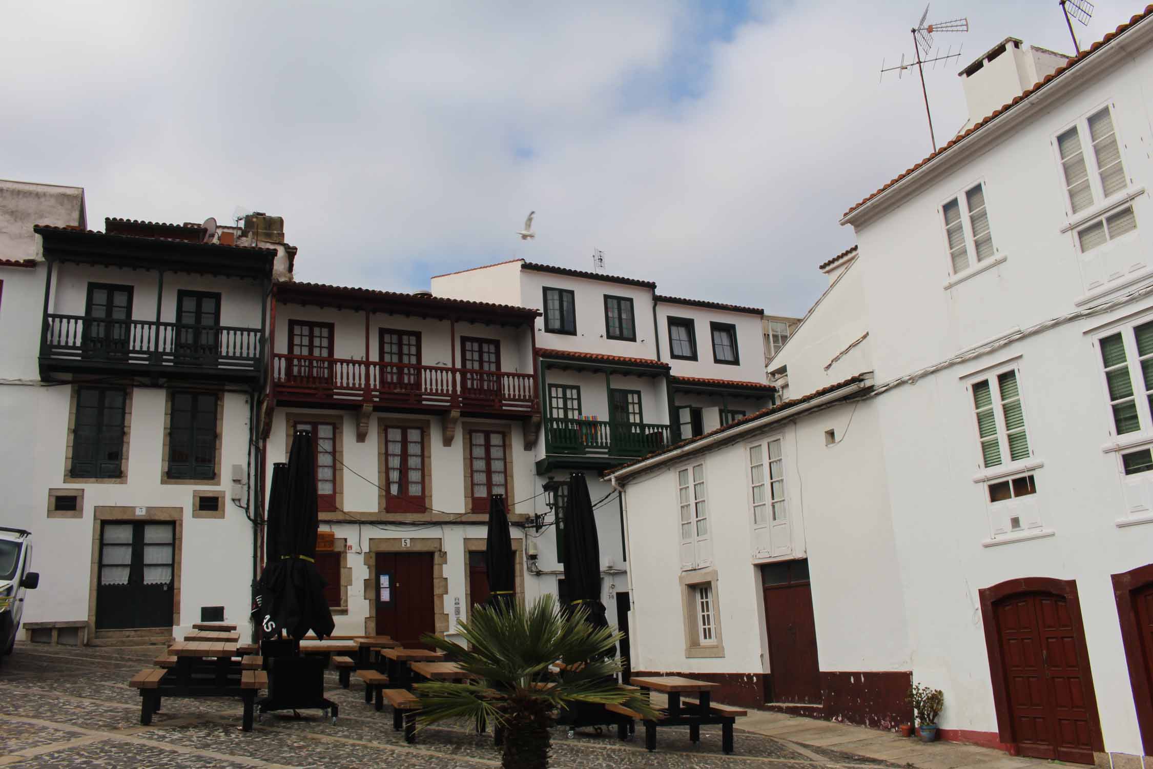 Betanzos, maisons typiques, balcons