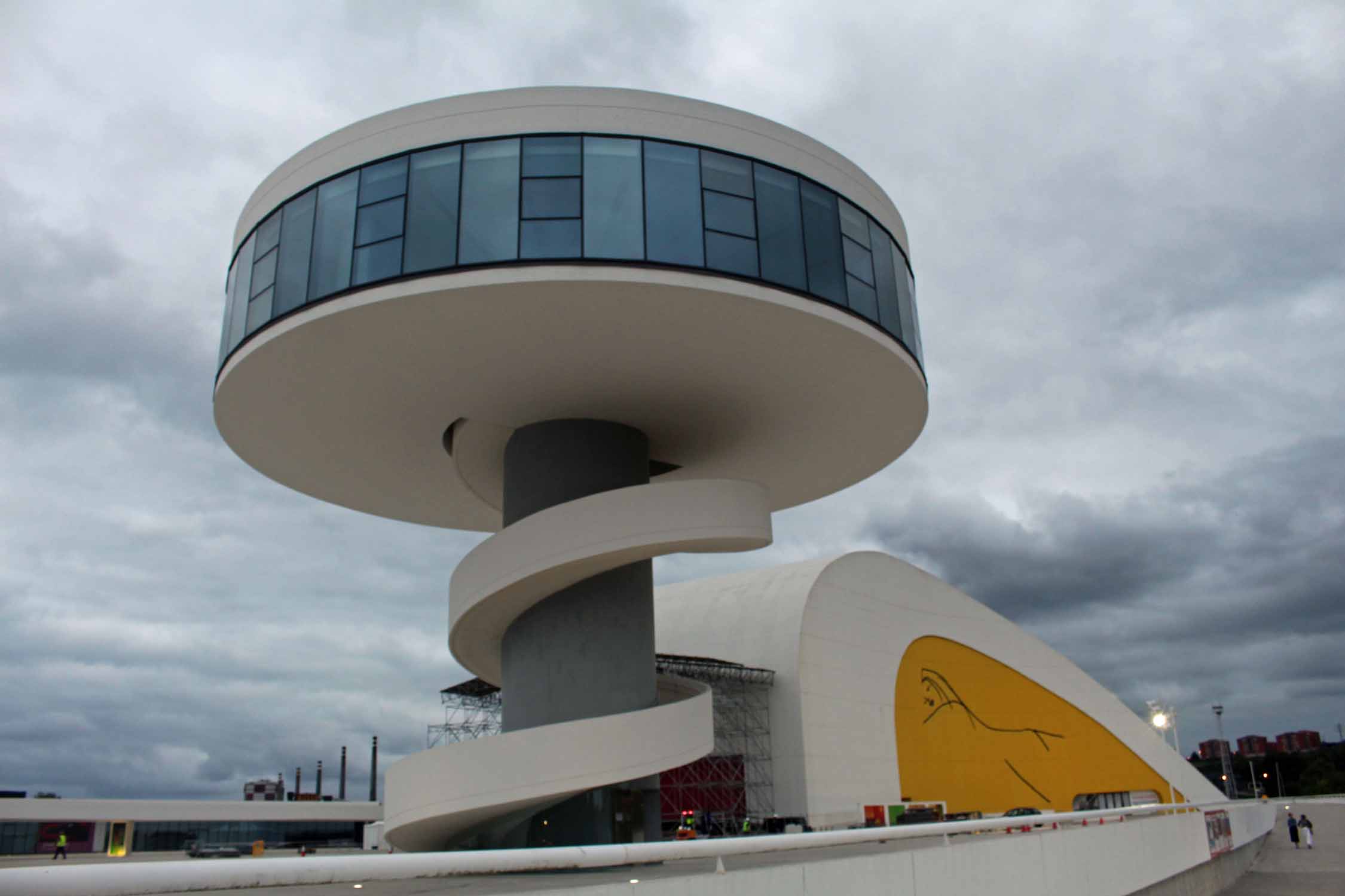 Avilès, centre Niemeyer