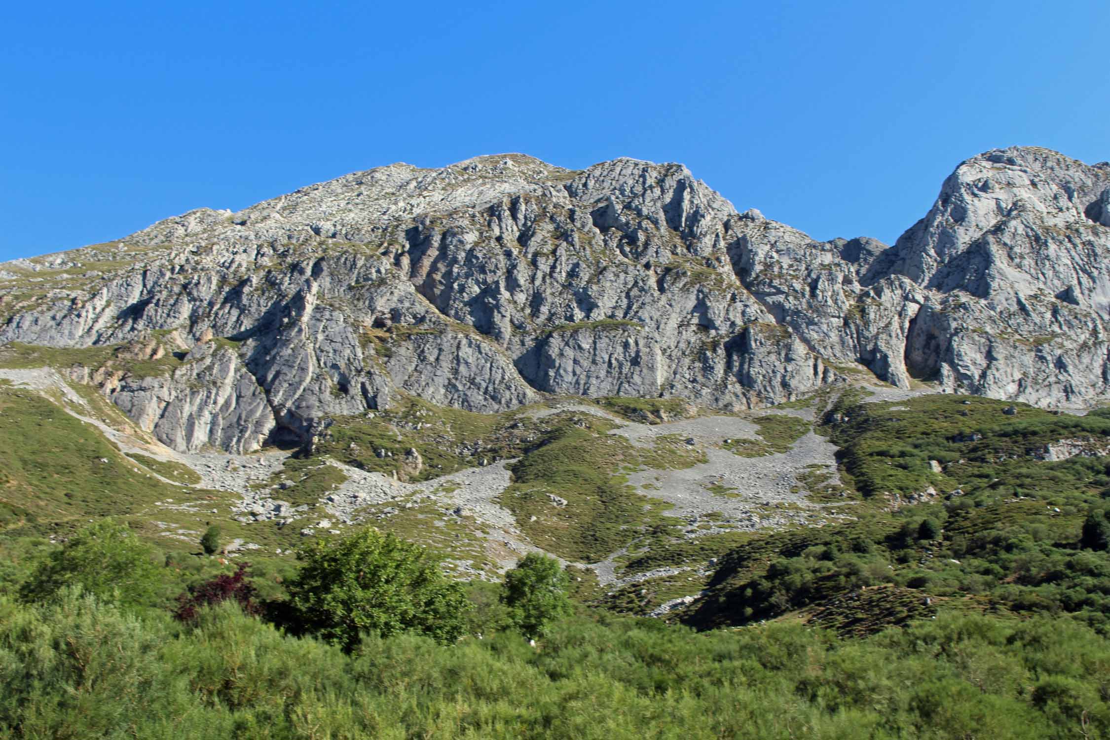 Col de San Isidro, pic Torres