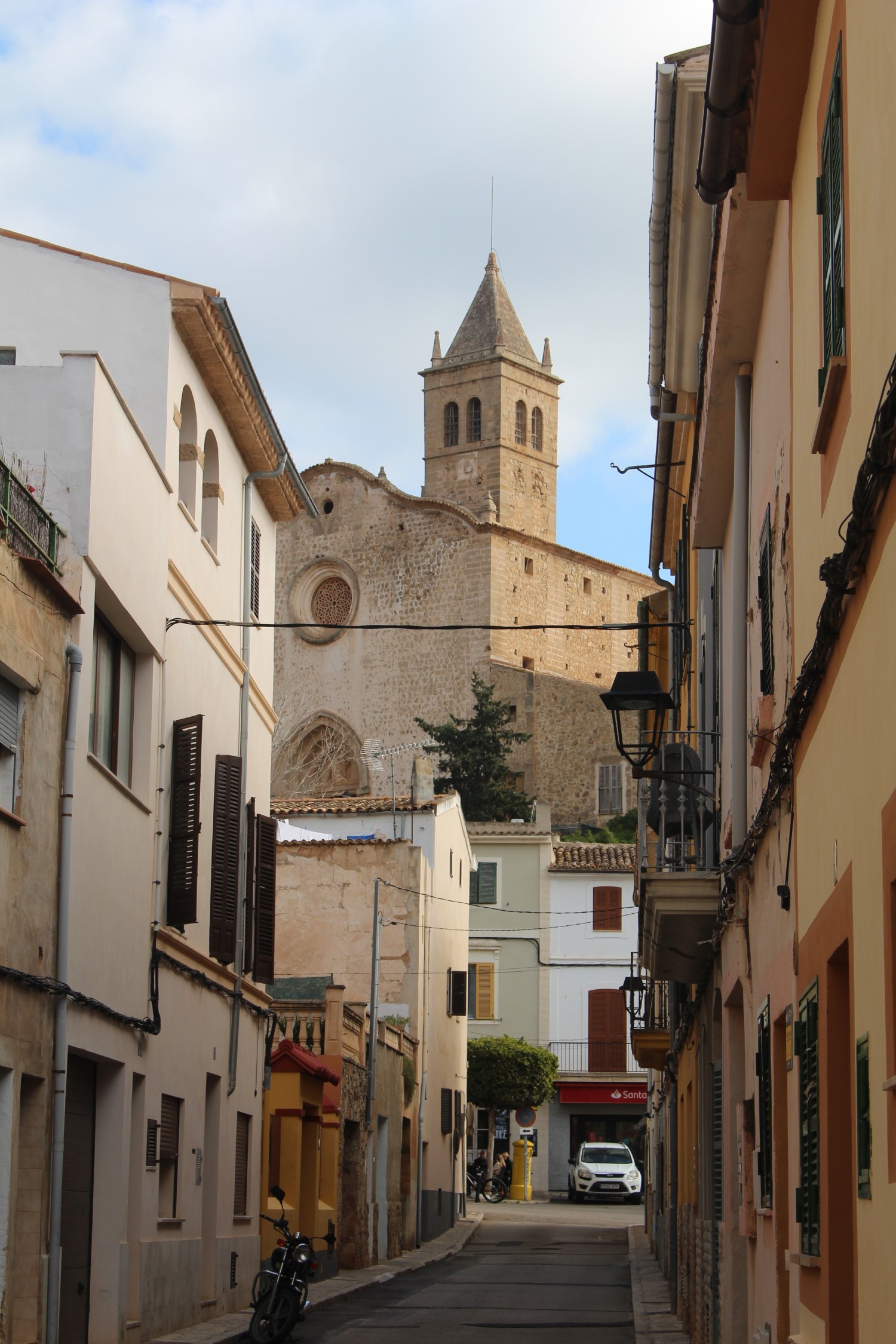 Majorque, Andratx, église Santa Maria, ruelle