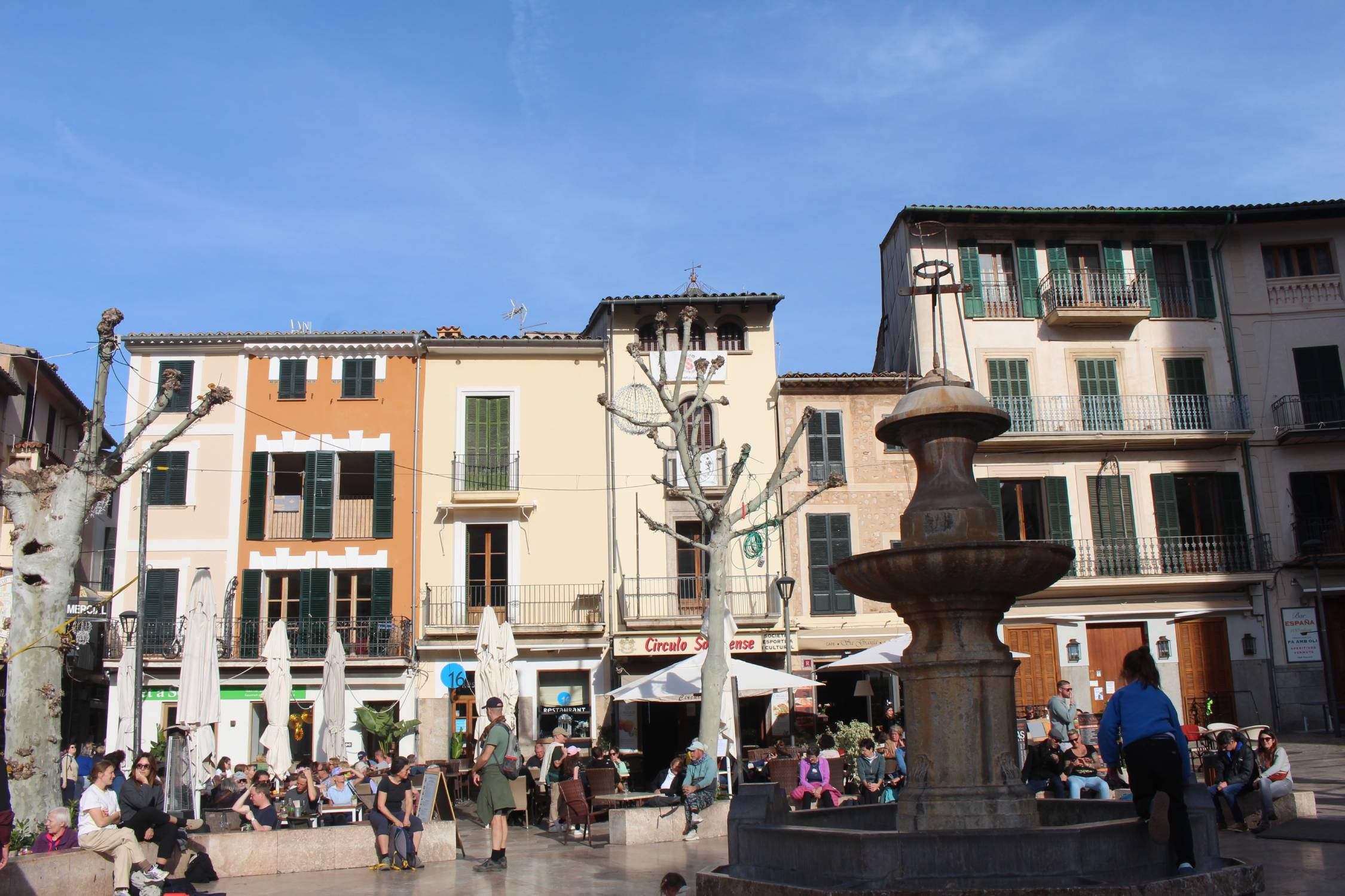 Majorque, Sóller, place de la Constitution