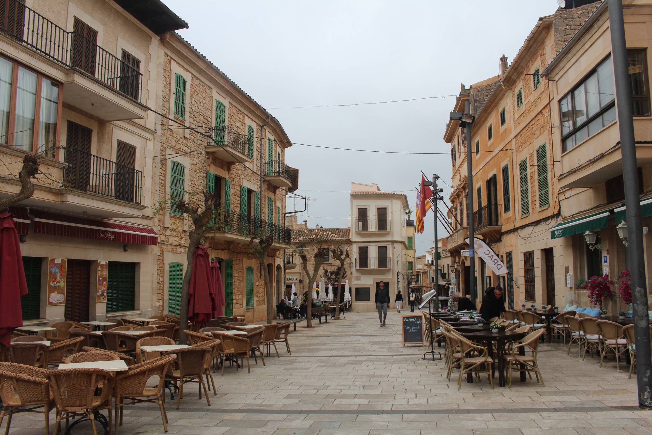 Majorque, Santanyi, rue colorée