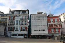 Lekeitio, fa&ccedil;ades color&eacute;es