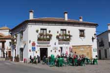 Grazalema, place principale, terrasse