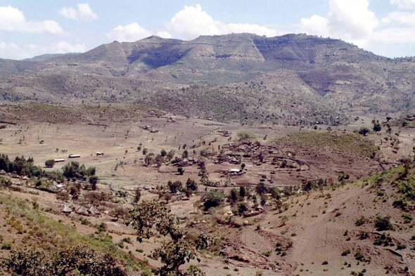 Addis Zemen, paysage