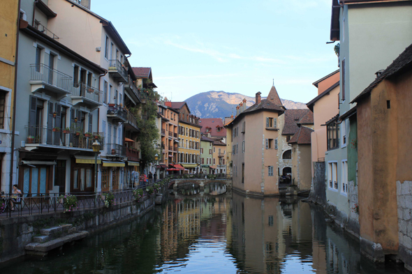 Les quais du Thiou, à Annecy