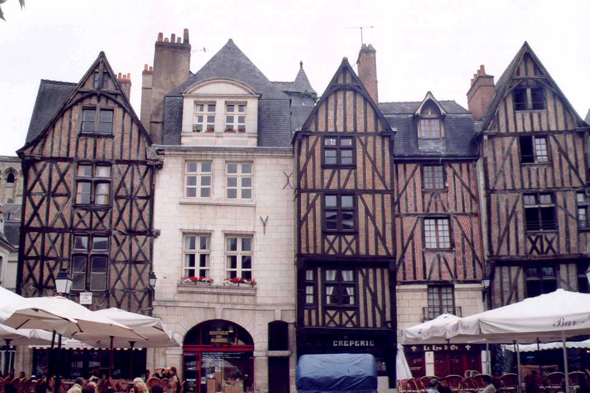 Tours, Place Plumereau