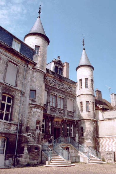 Troyes, Hôtel Vauluisant