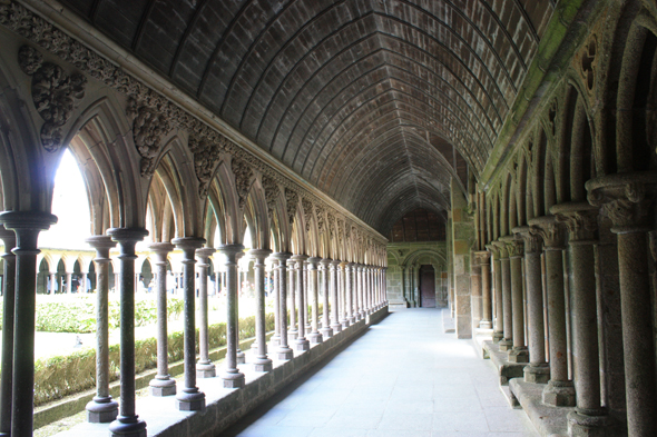 Mont-Saint-Michel, cloître