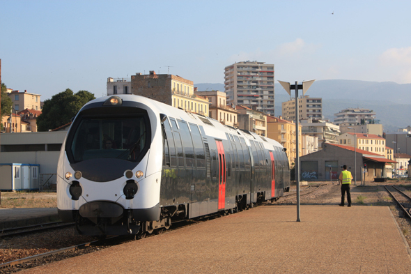 Ajaccio, train
