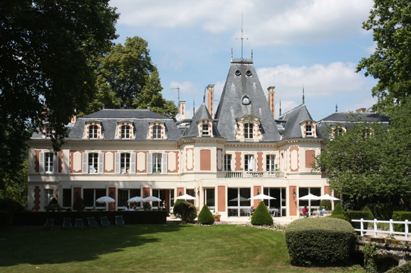 Ozoir-la-Ferriere, château des Agneaux