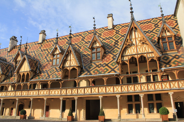 Hospices de Beaune, toiture